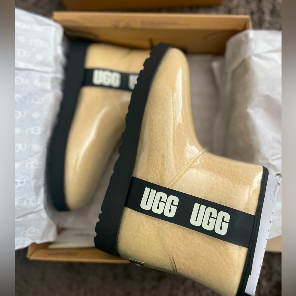 BRAND NEW UGGS (water proof)